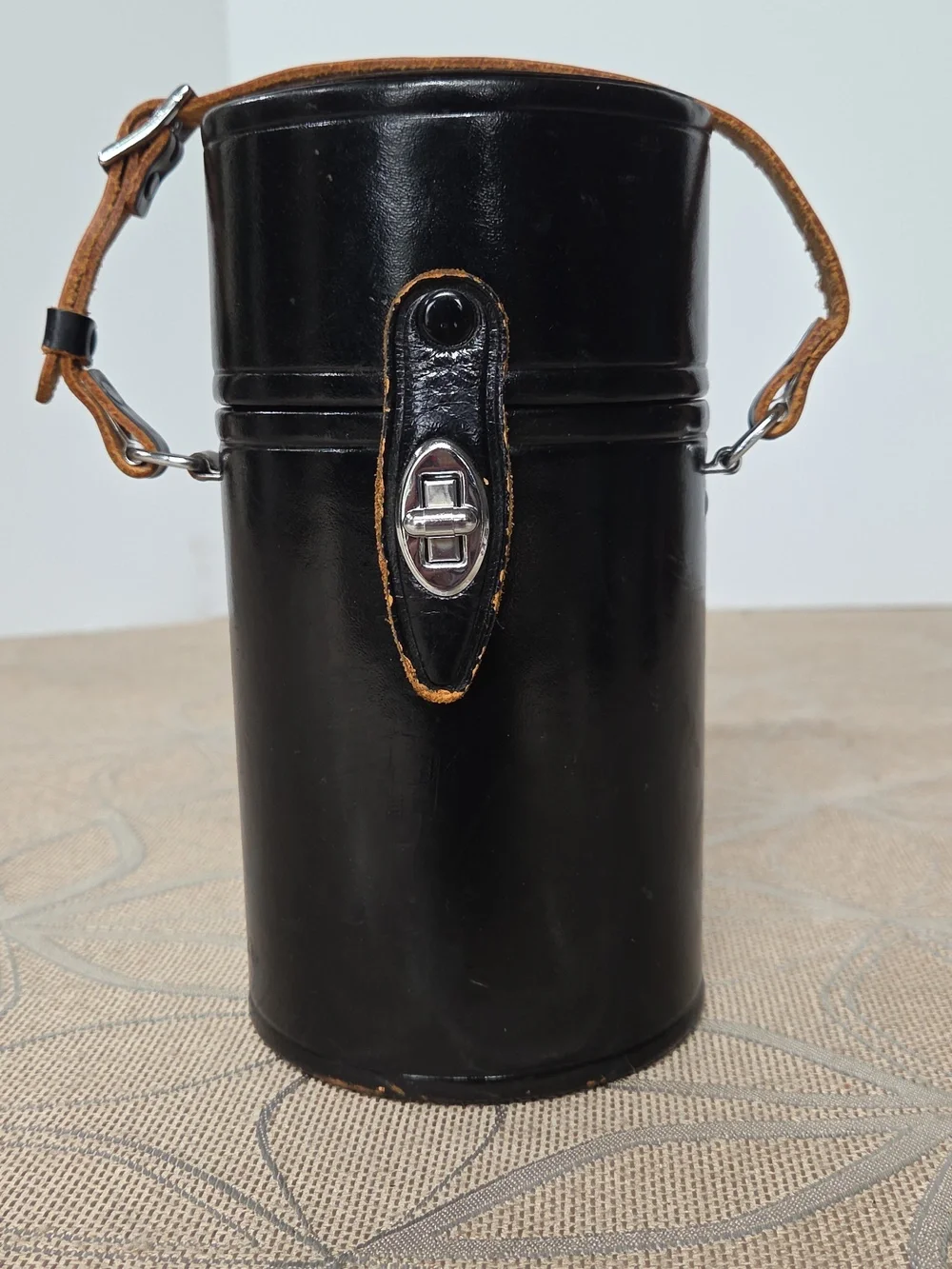 Vintage Leather Nikon Lense Case CL-12!